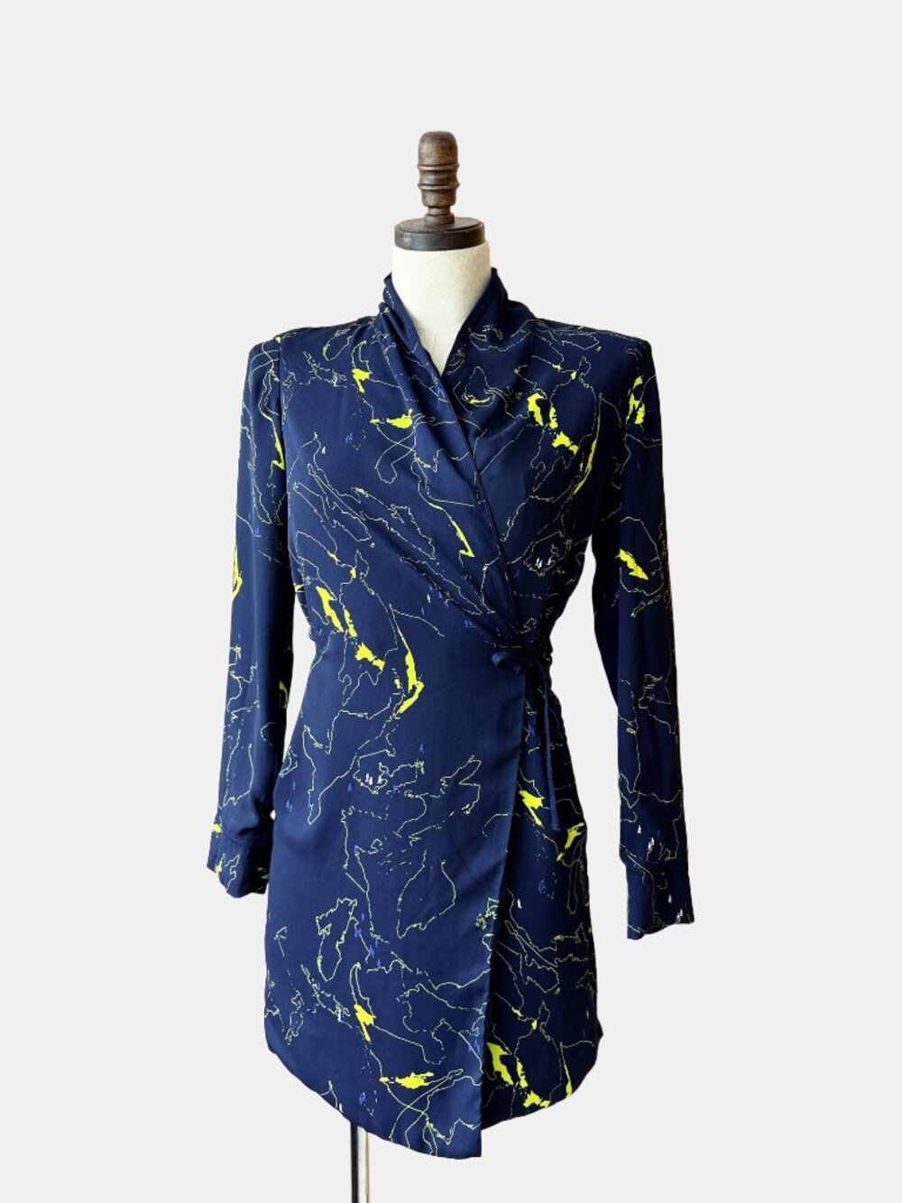 Aritzia Babaton Wrap Mini Dress | XXS | Dark Navy Print
